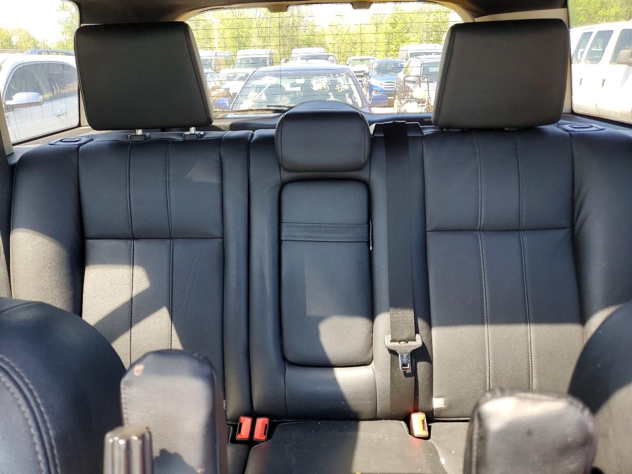 2011 LAND ROVER LR2