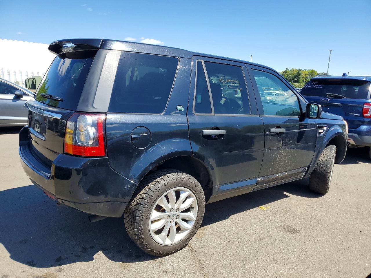 2011 LAND ROVER LR2