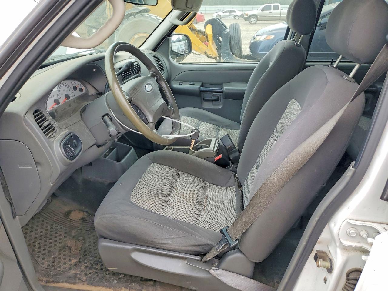 2004 FORD EXPLORER