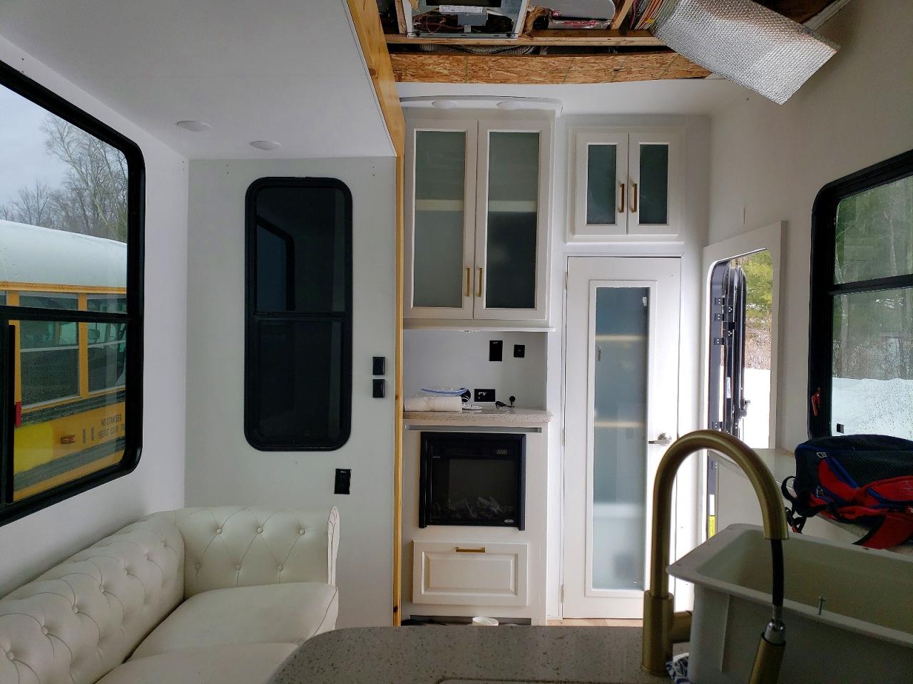 2018 CYLN TRAVEL TRA