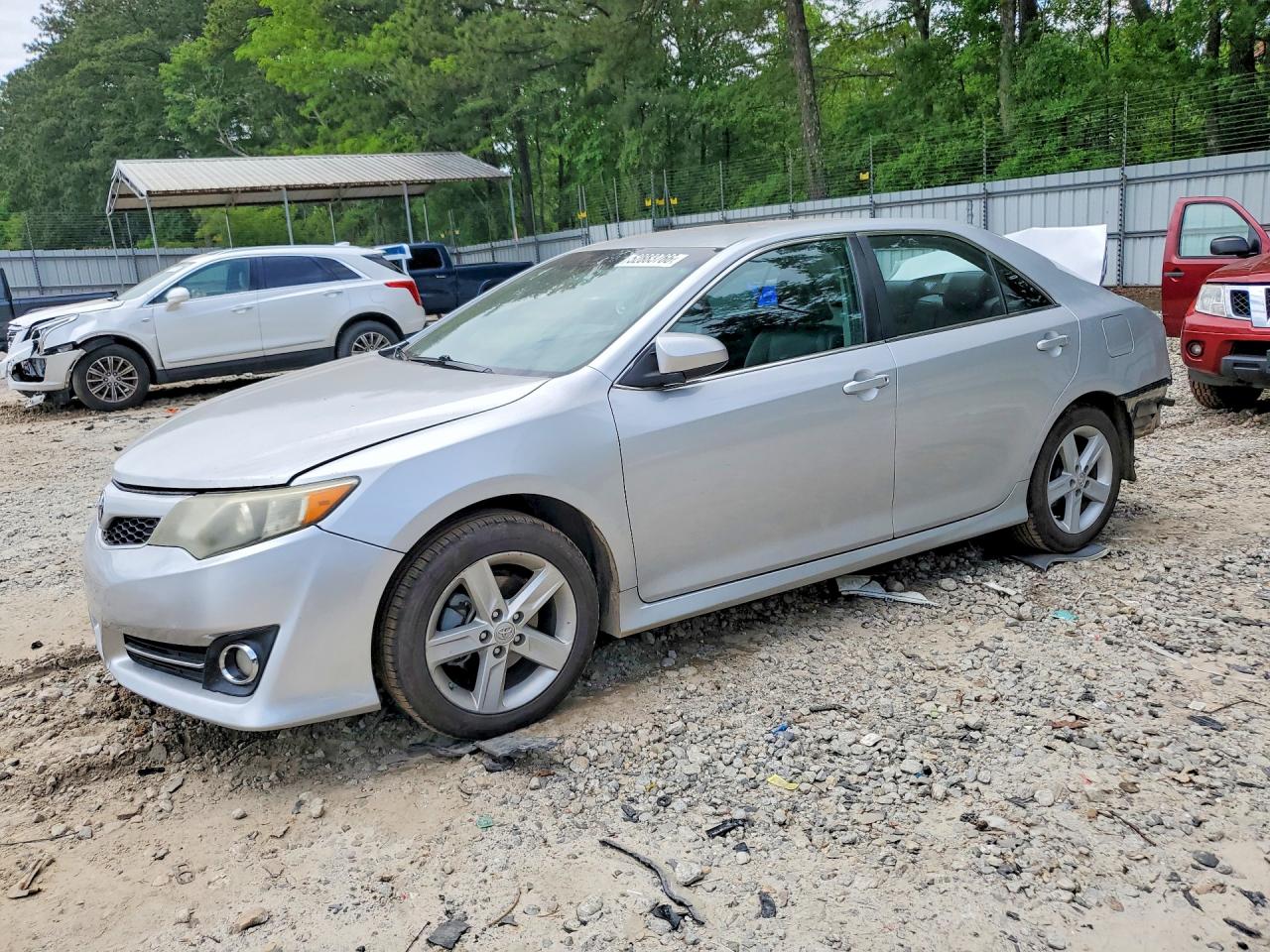 2014 TOYOTA CAMRY