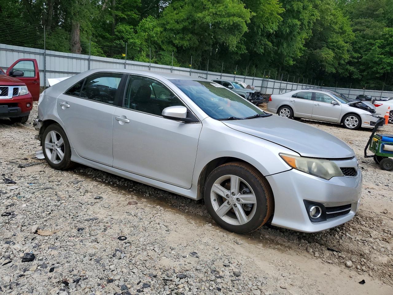 2014 TOYOTA CAMRY