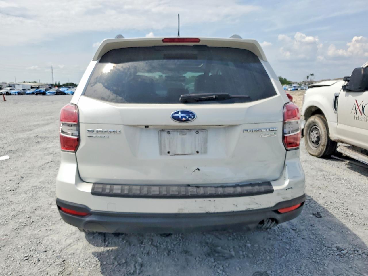 2015 SUBARU FORESTER