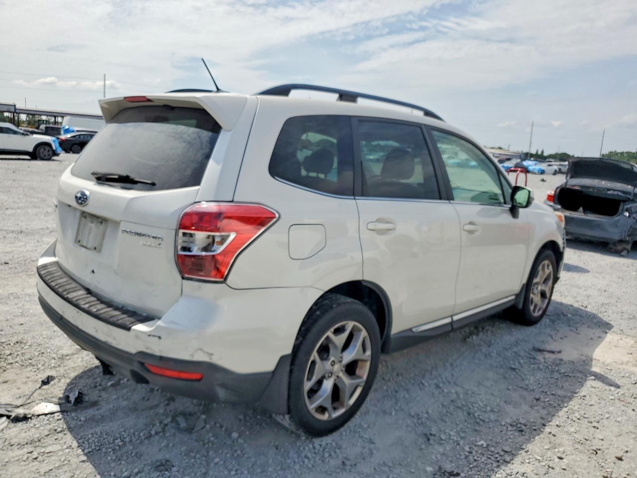 2015 SUBARU FORESTER