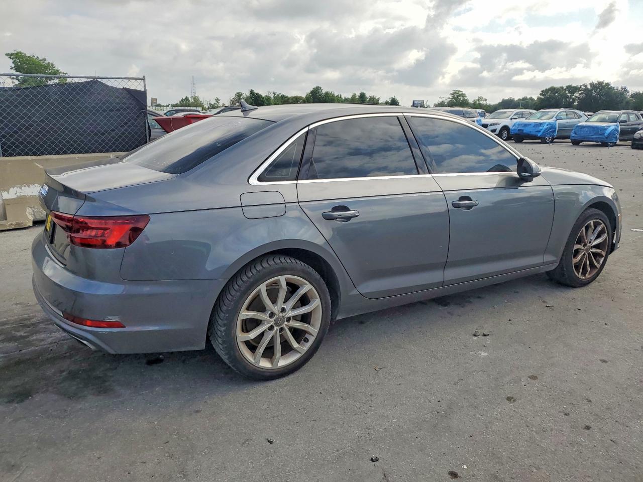 2019 AUDI A4