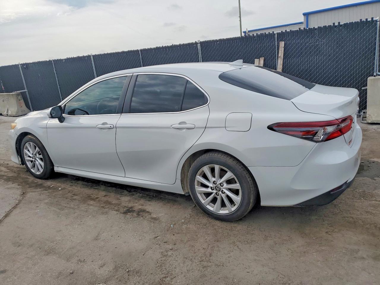 2023 TOYOTA CAMRY