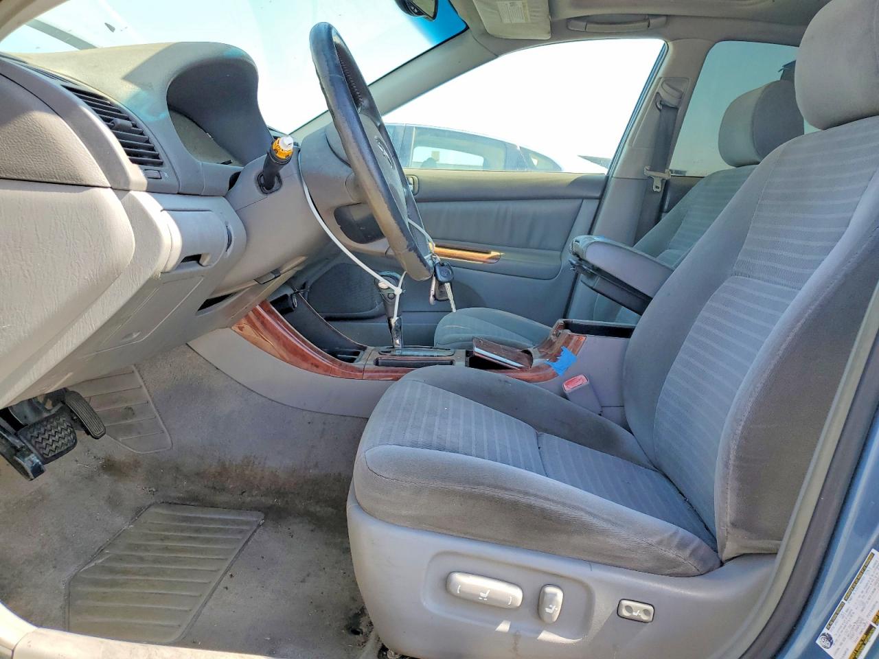 2004 TOYOTA CAMRY