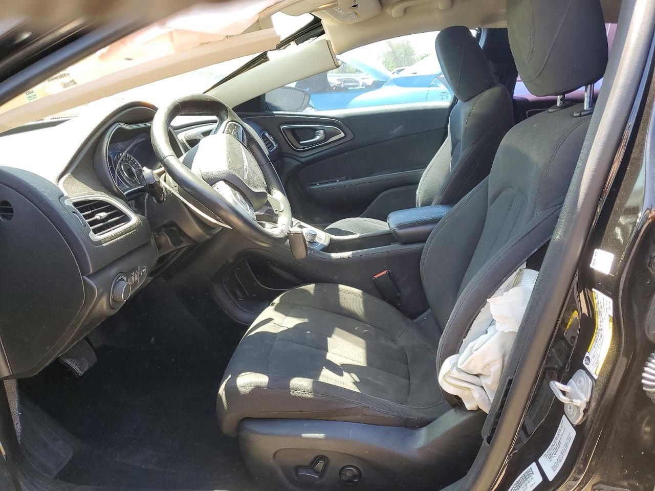 2016 CHRYSLER 200