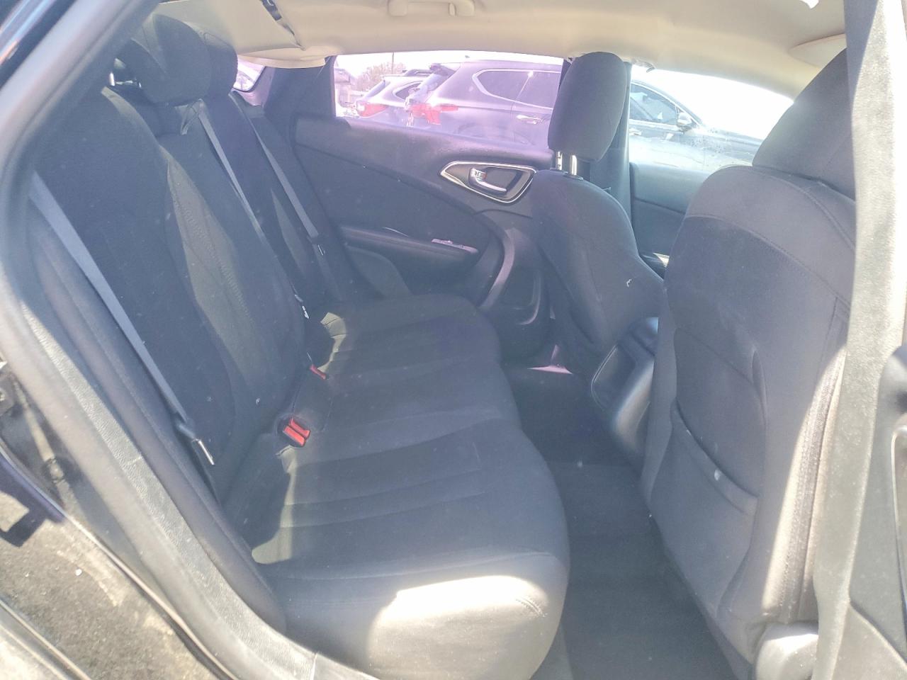 2016 CHRYSLER 200