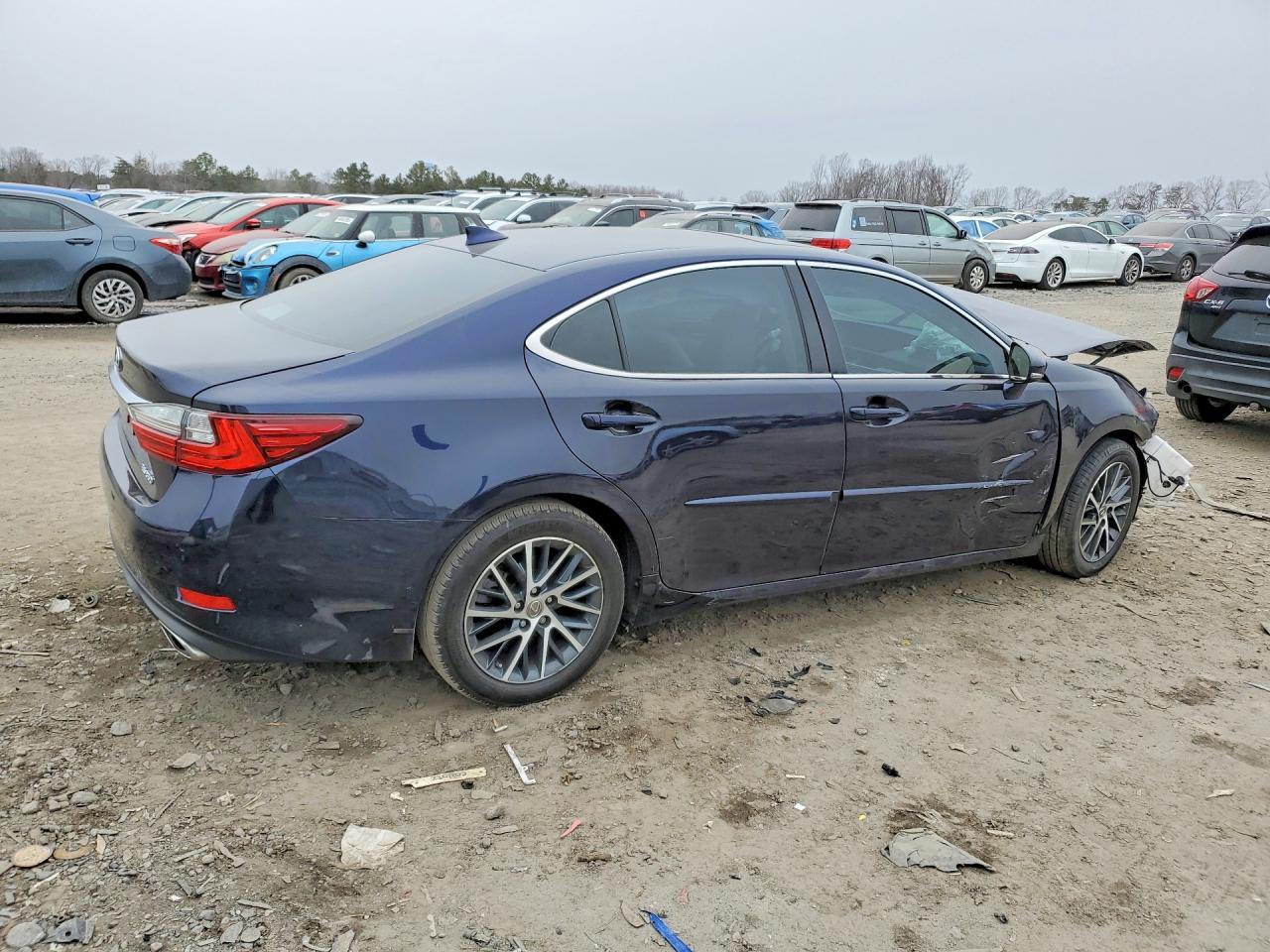 2017 LEXUS ES350