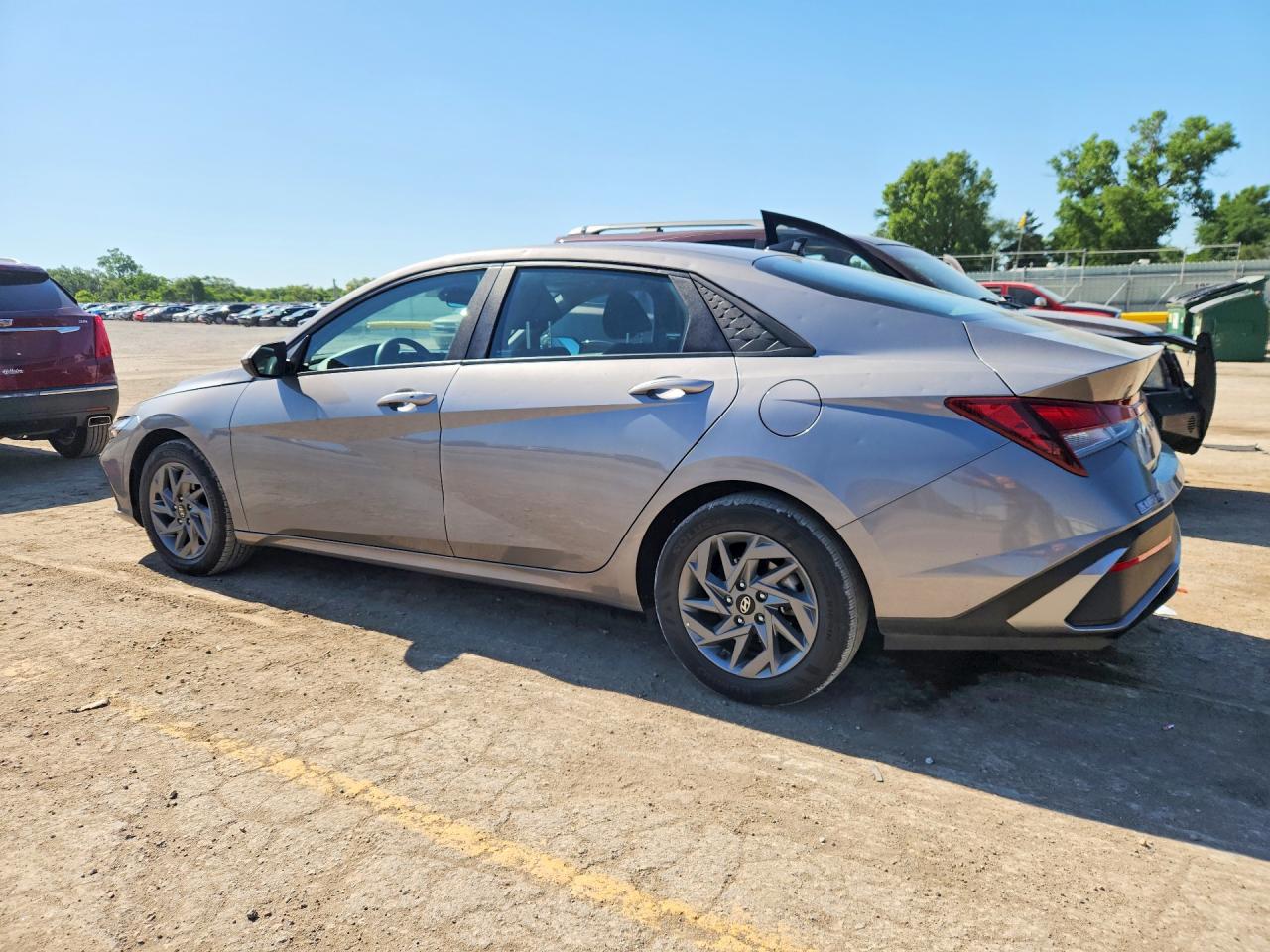 2024 HYUNDAI ELANTRA