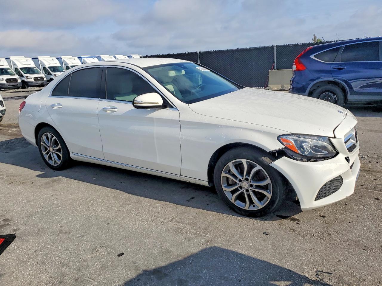 2015 MERCEDES-BENZ C-CLASS