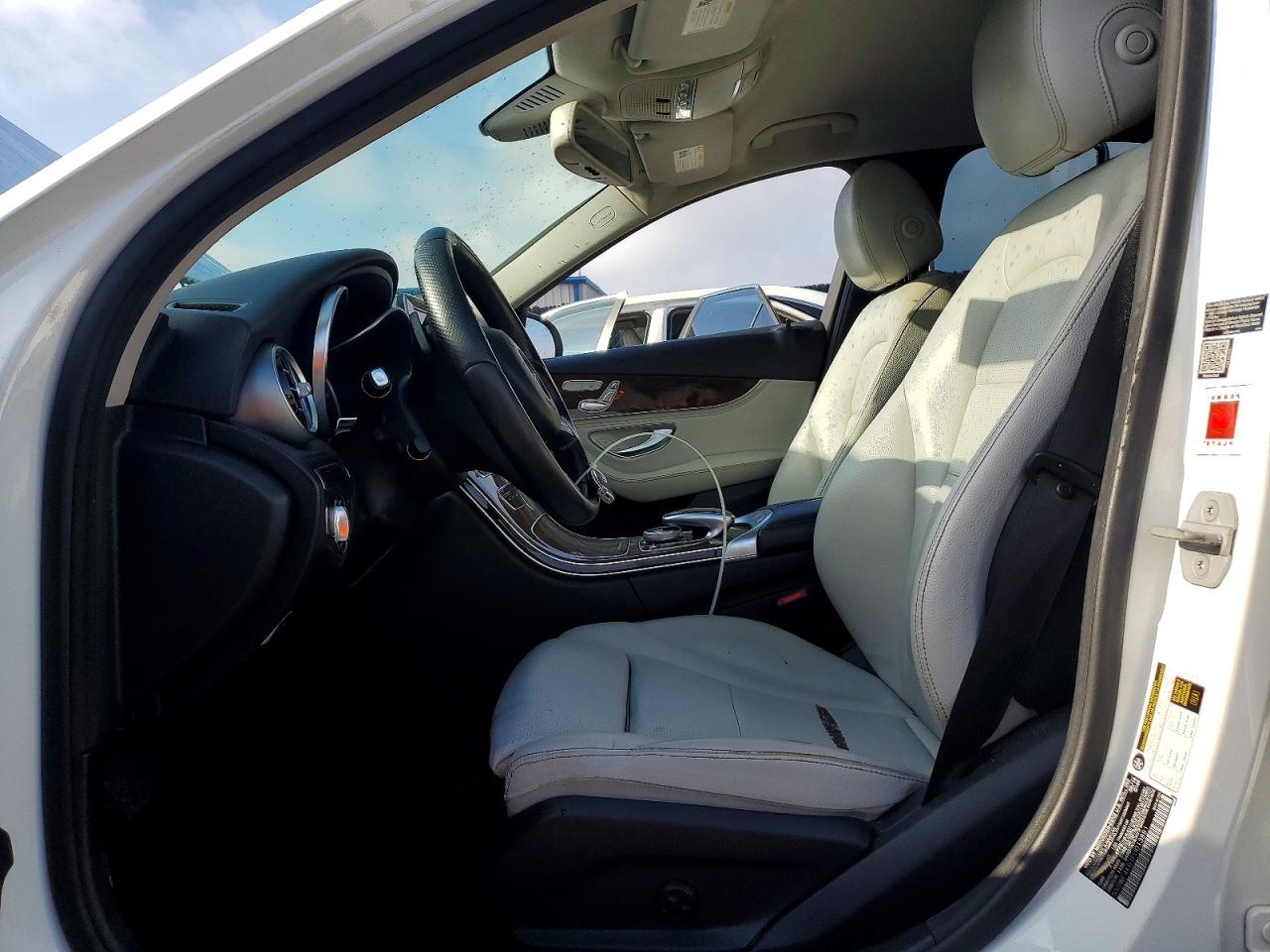 2015 MERCEDES-BENZ C-CLASS