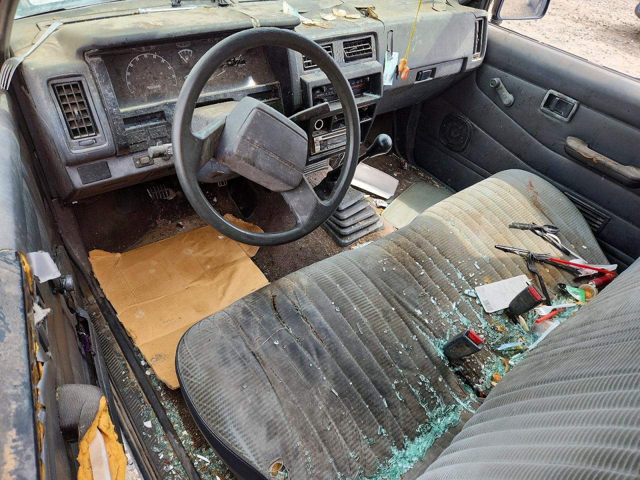 1993 NISSAN NAVARA