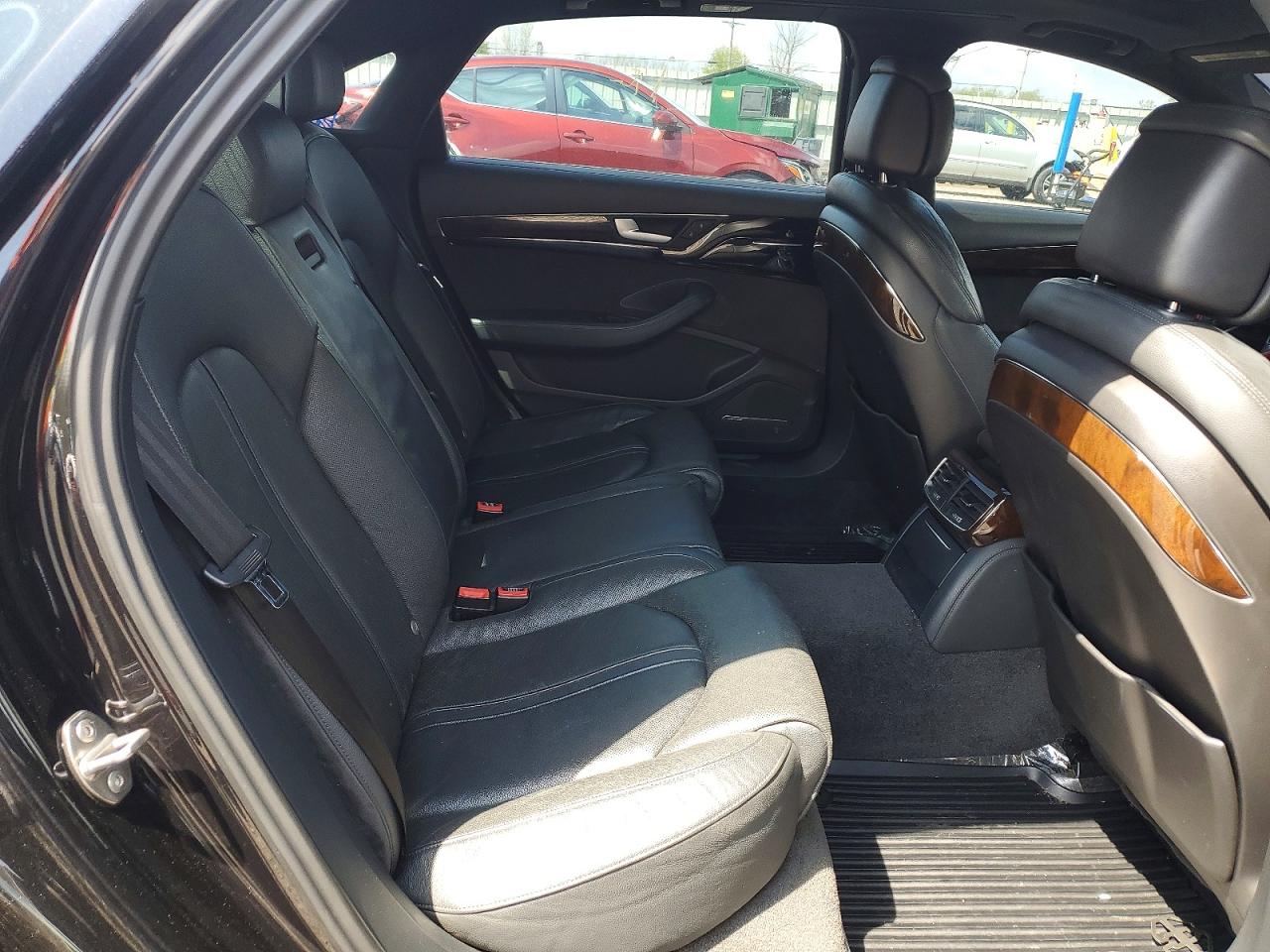 2015 AUDI A8