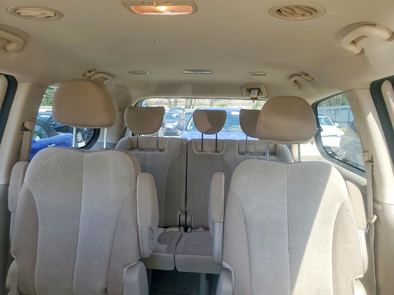 2012 KIA SEDONA