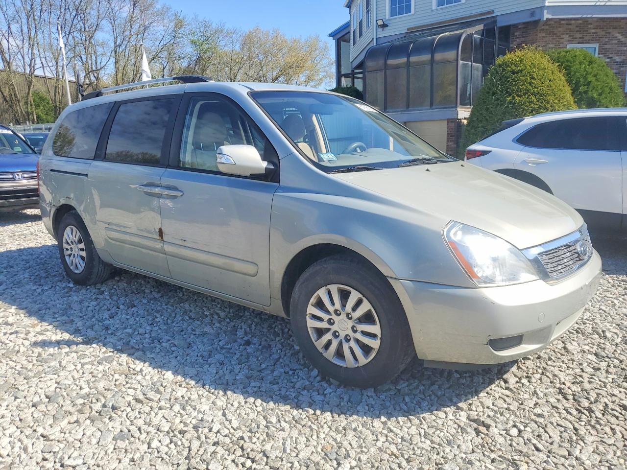 2012 KIA SEDONA