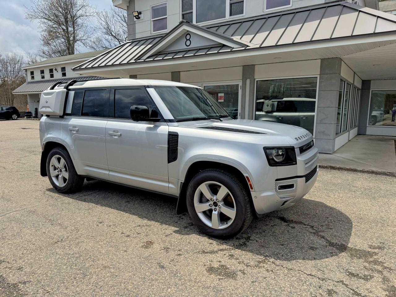 2022 LAND ROVER DEFENDER