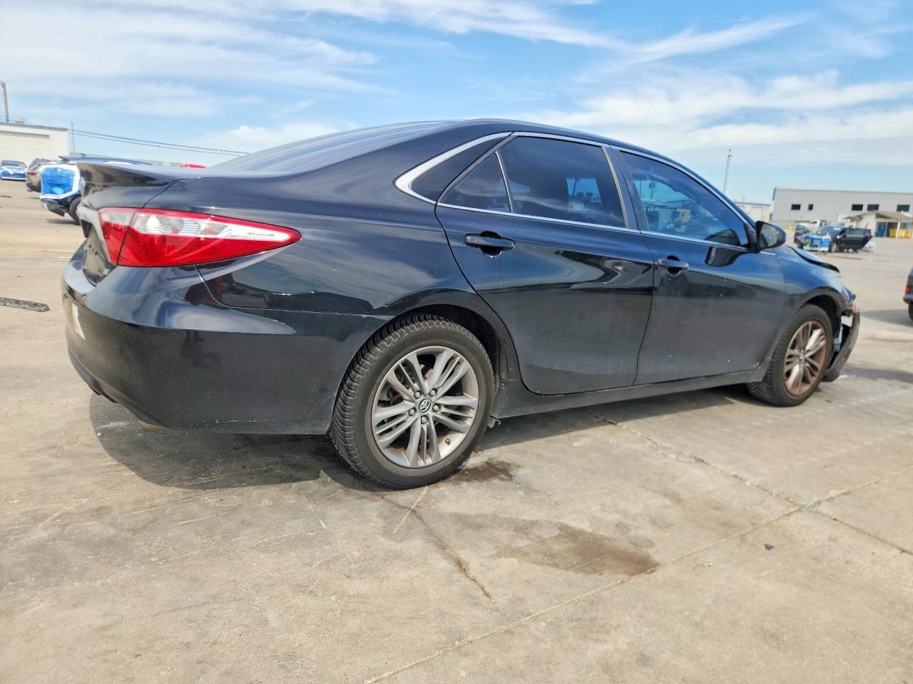 2017 TOYOTA CAMRY
