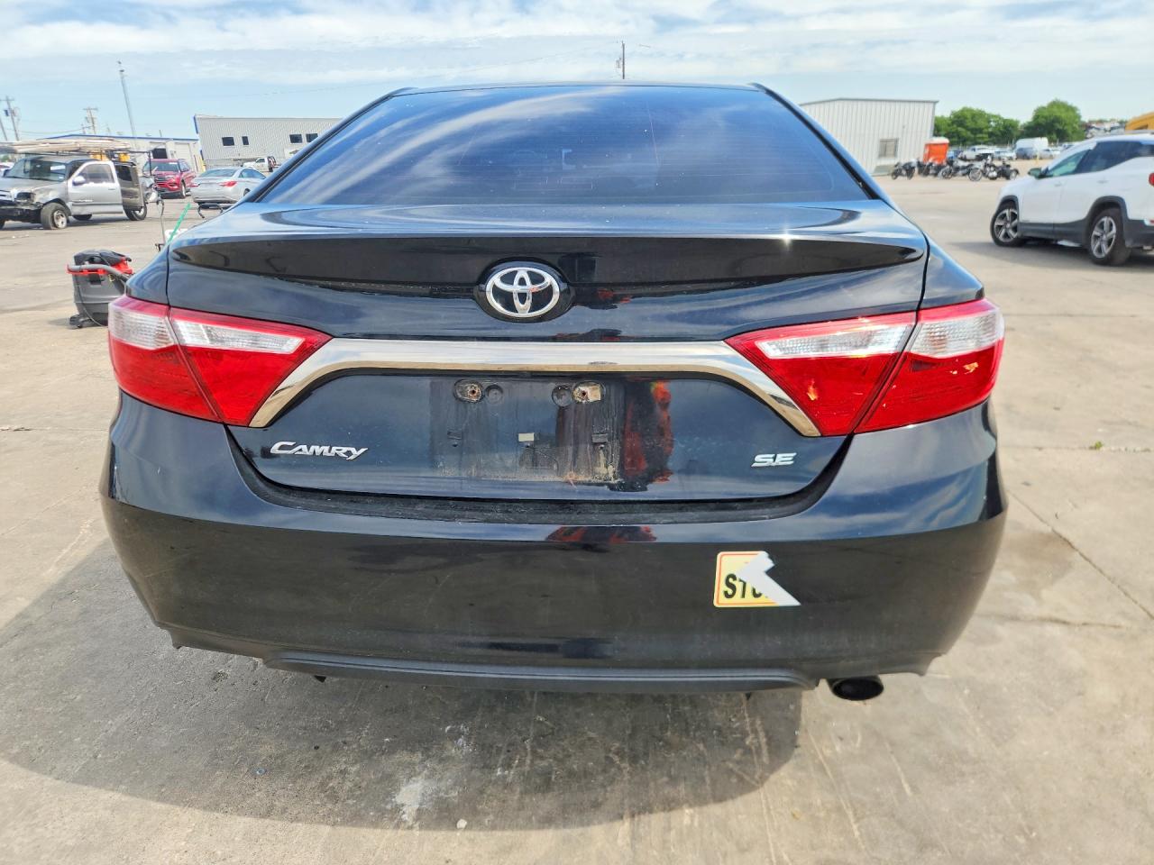 2017 TOYOTA CAMRY