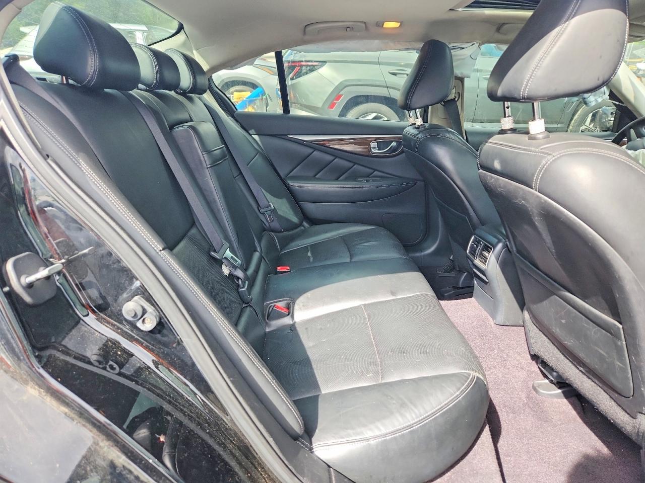2014 INFINITI Q50