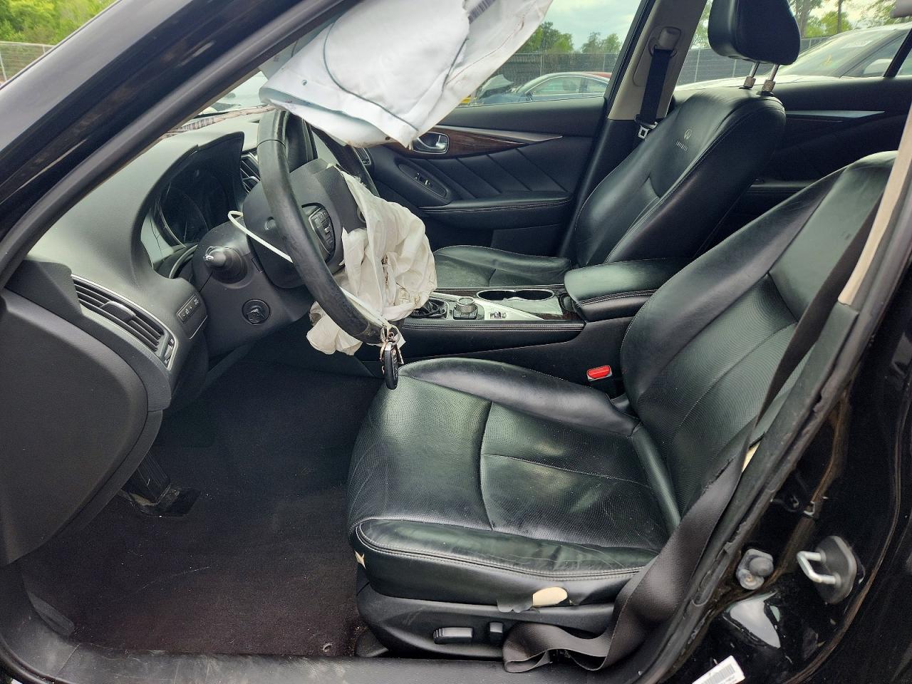 2014 INFINITI Q50