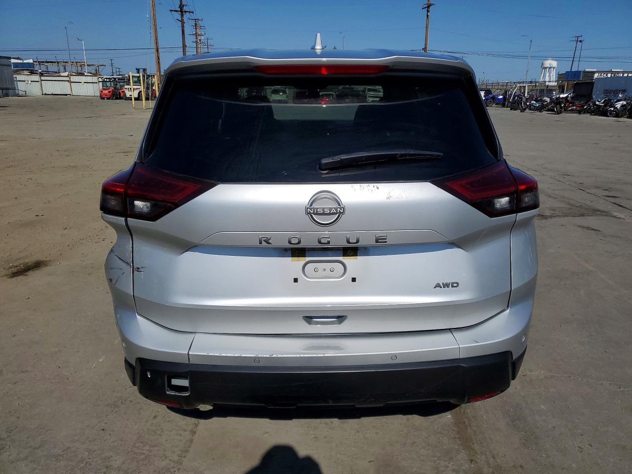 2025 NISSAN ROGUE
