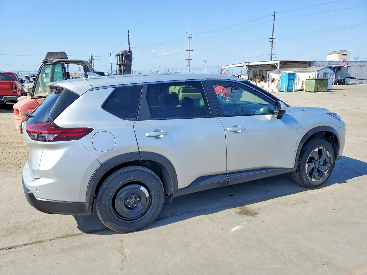2025 NISSAN ROGUE