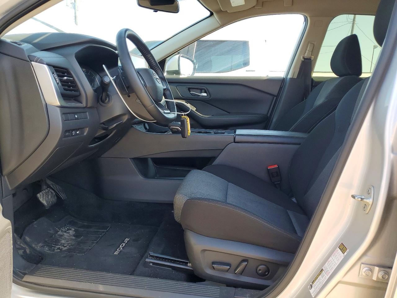 2025 NISSAN ROGUE