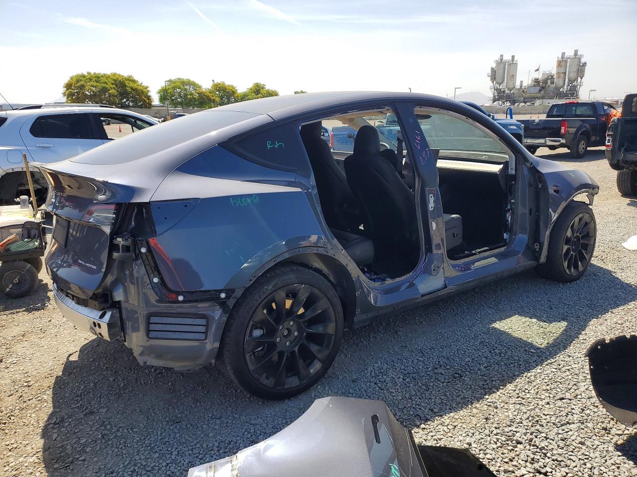 2023 TESLA MODEL Y