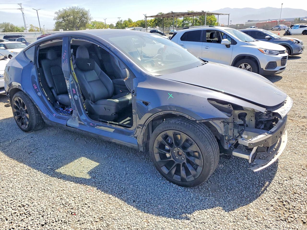 2023 TESLA MODEL Y