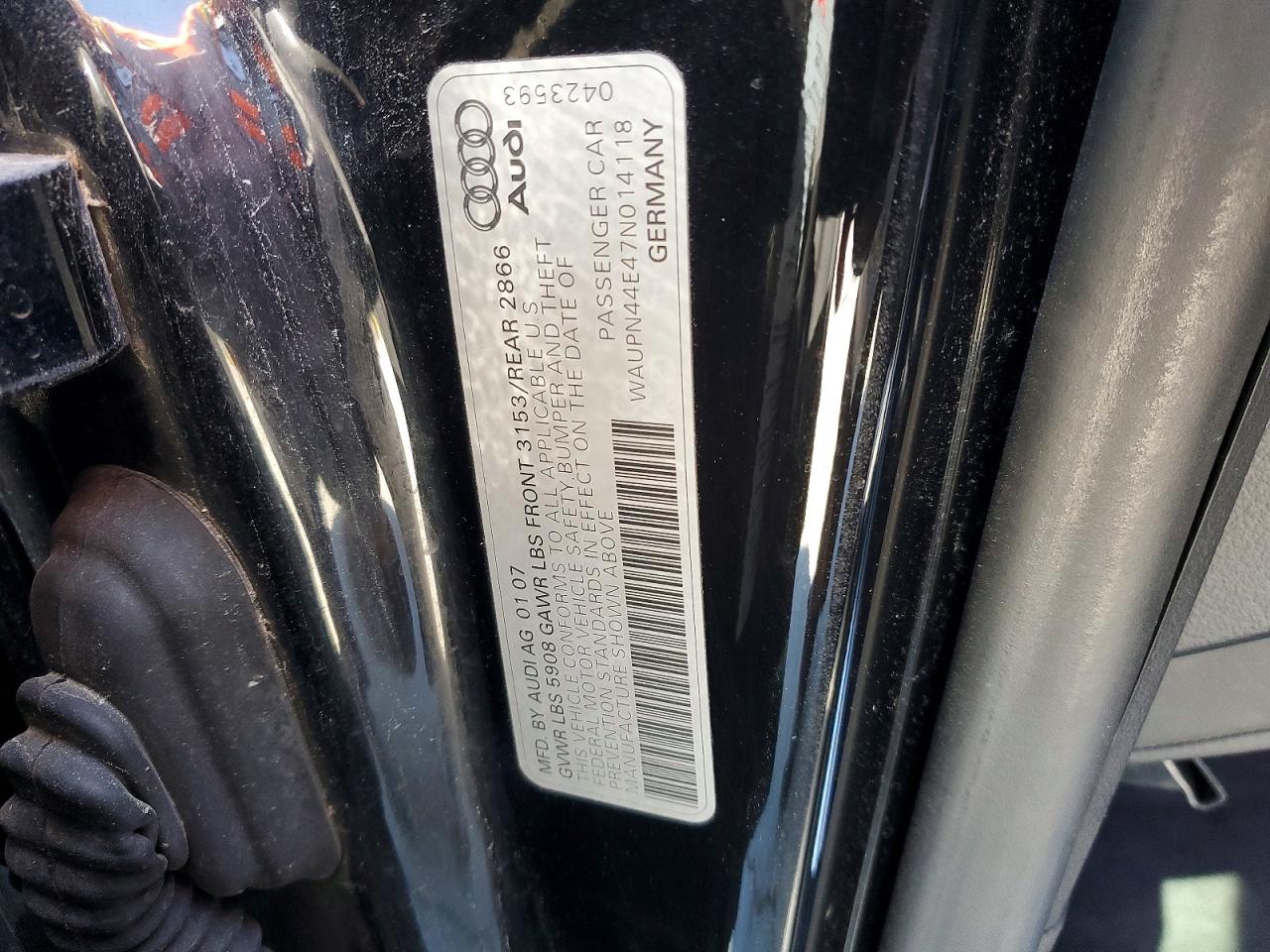 2007 AUDI S8