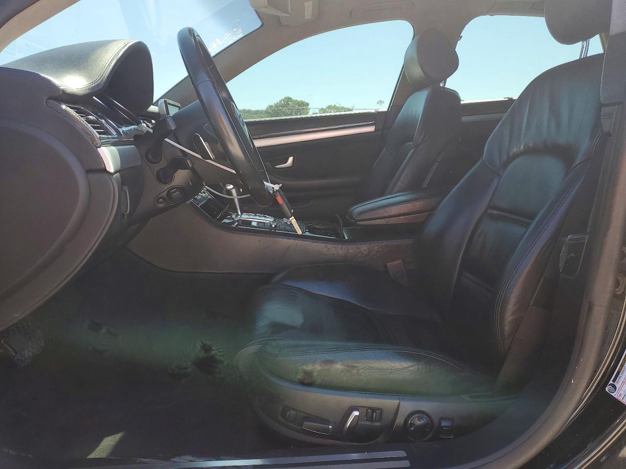 2007 AUDI S8