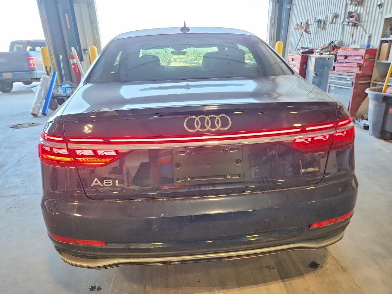 2023 AUDI A8