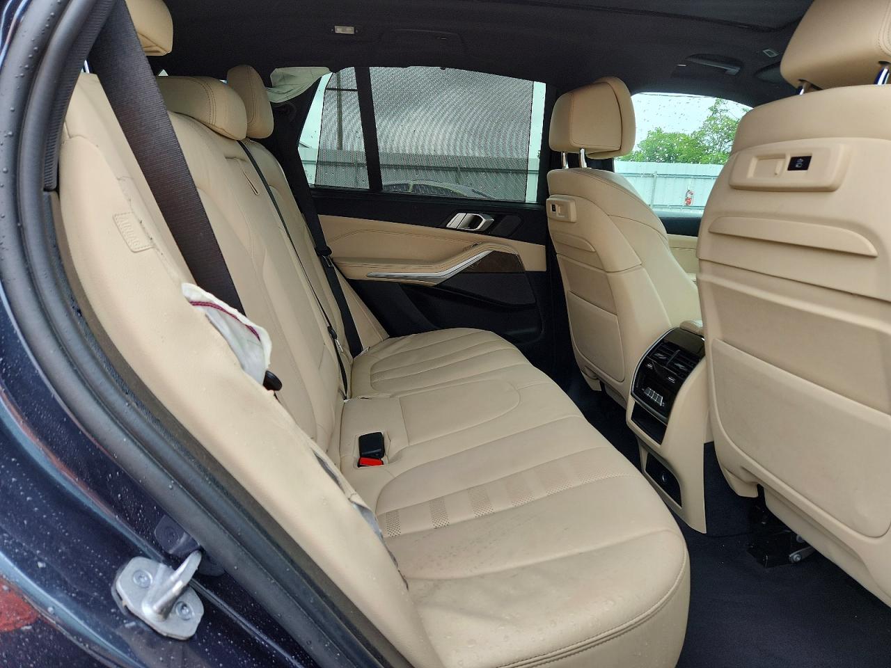 2022 BMW X5 M50I
