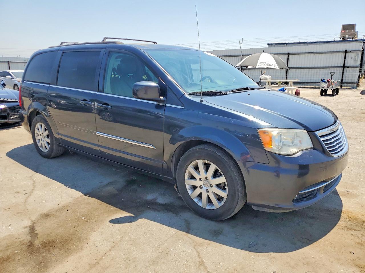 2014 CHRYSLER MINIVAN