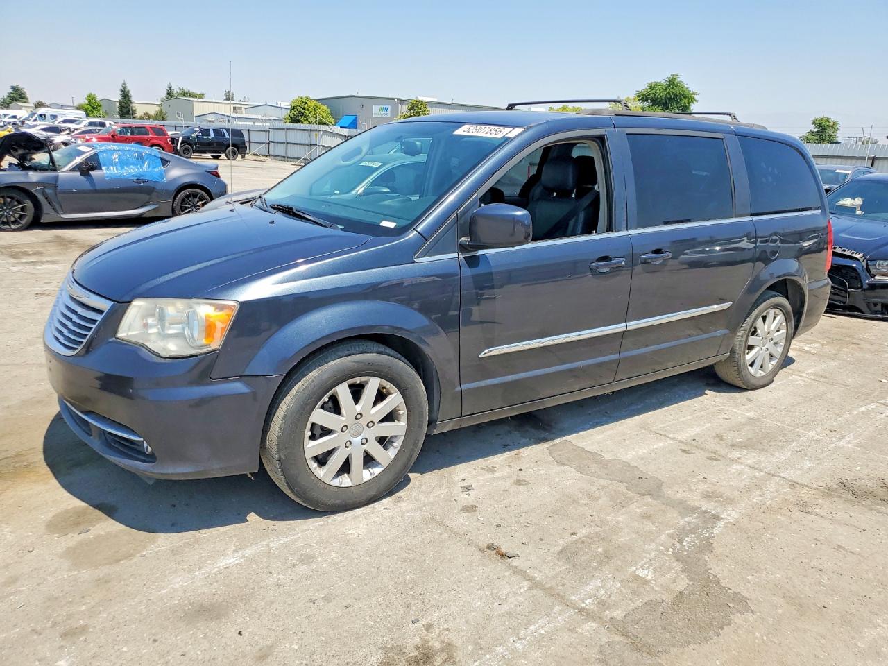 2014 CHRYSLER MINIVAN