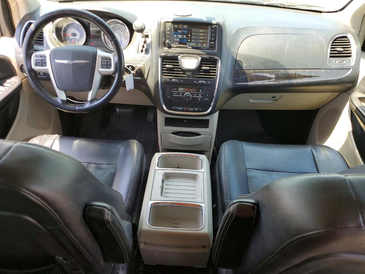2014 CHRYSLER MINIVAN