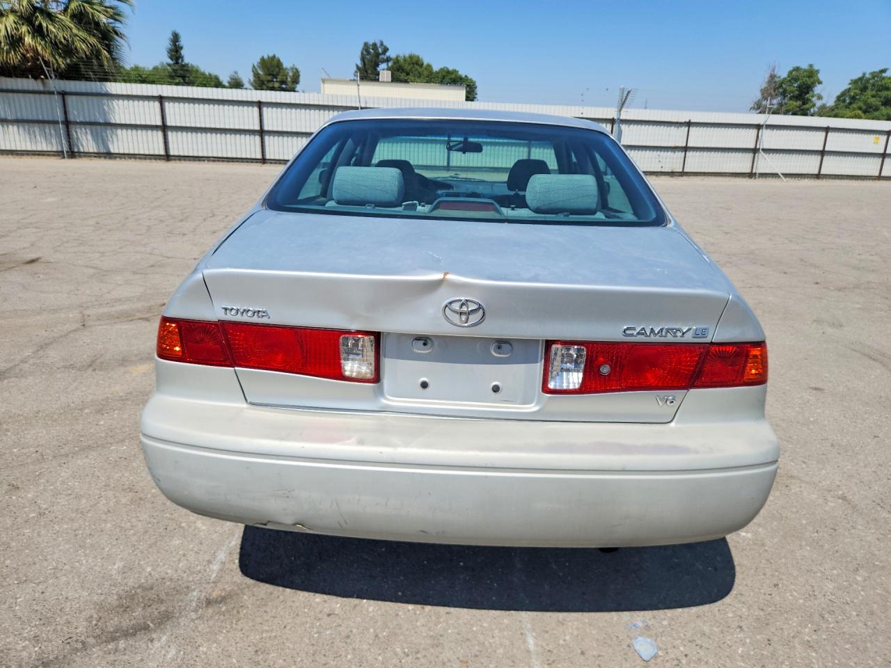 2001 TOYOTA CAMRY