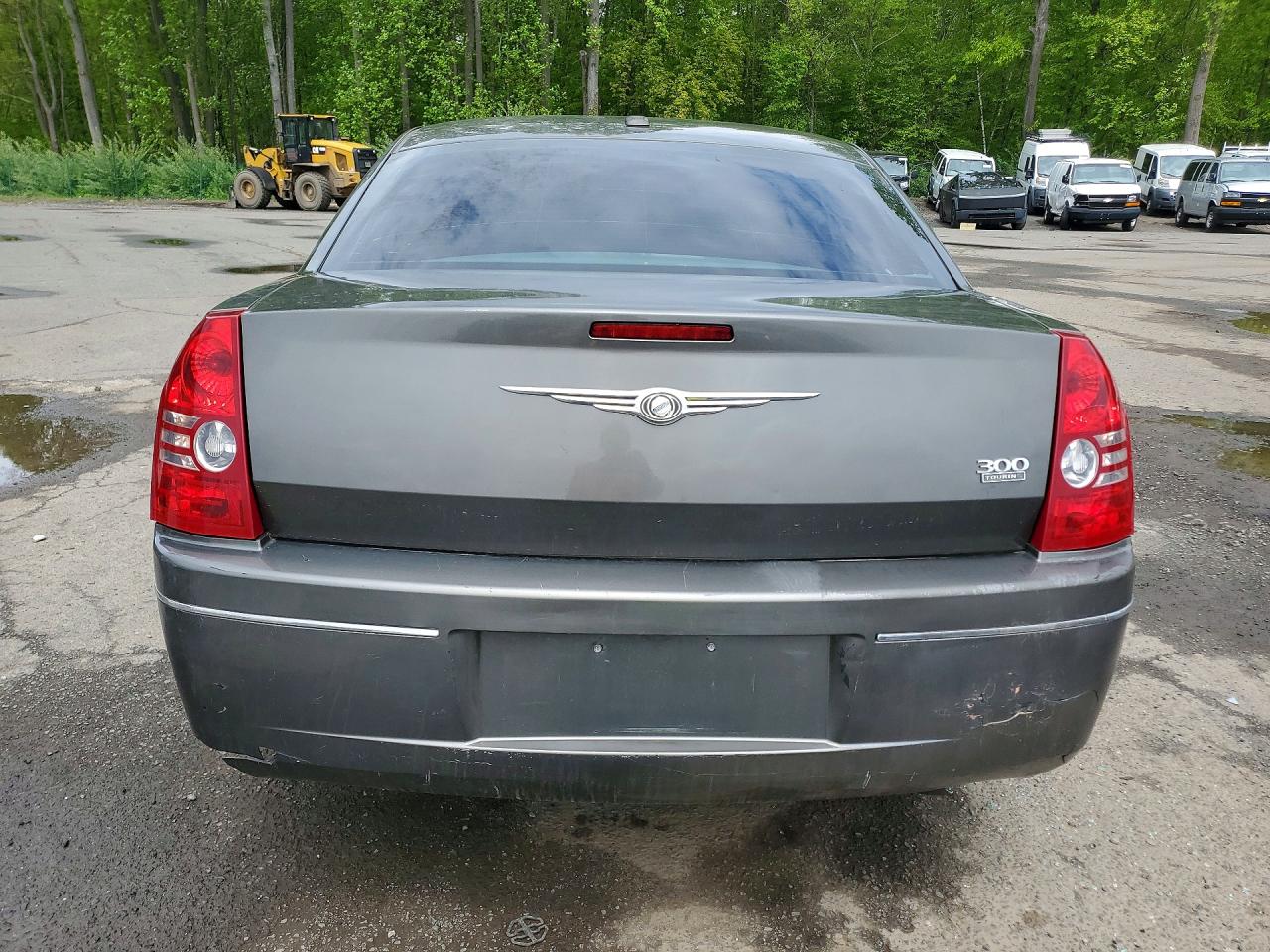 2010 CHRYSLER 300