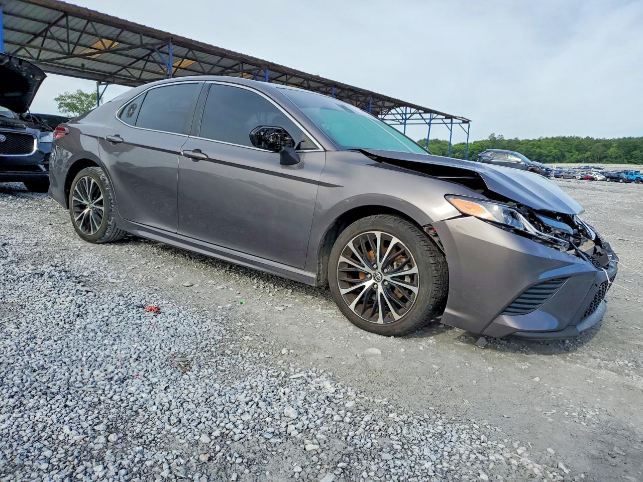 2018 TOYOTA CAMRY