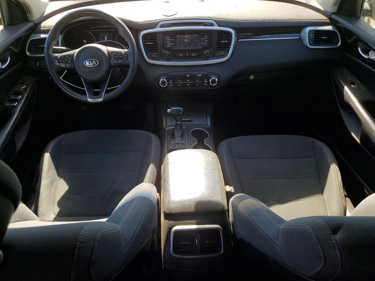 2016 KIA SORENTO