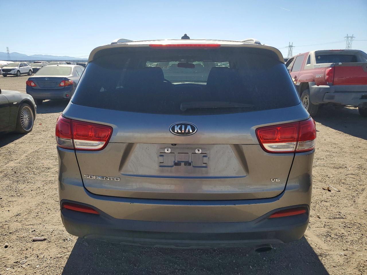 2016 KIA SORENTO