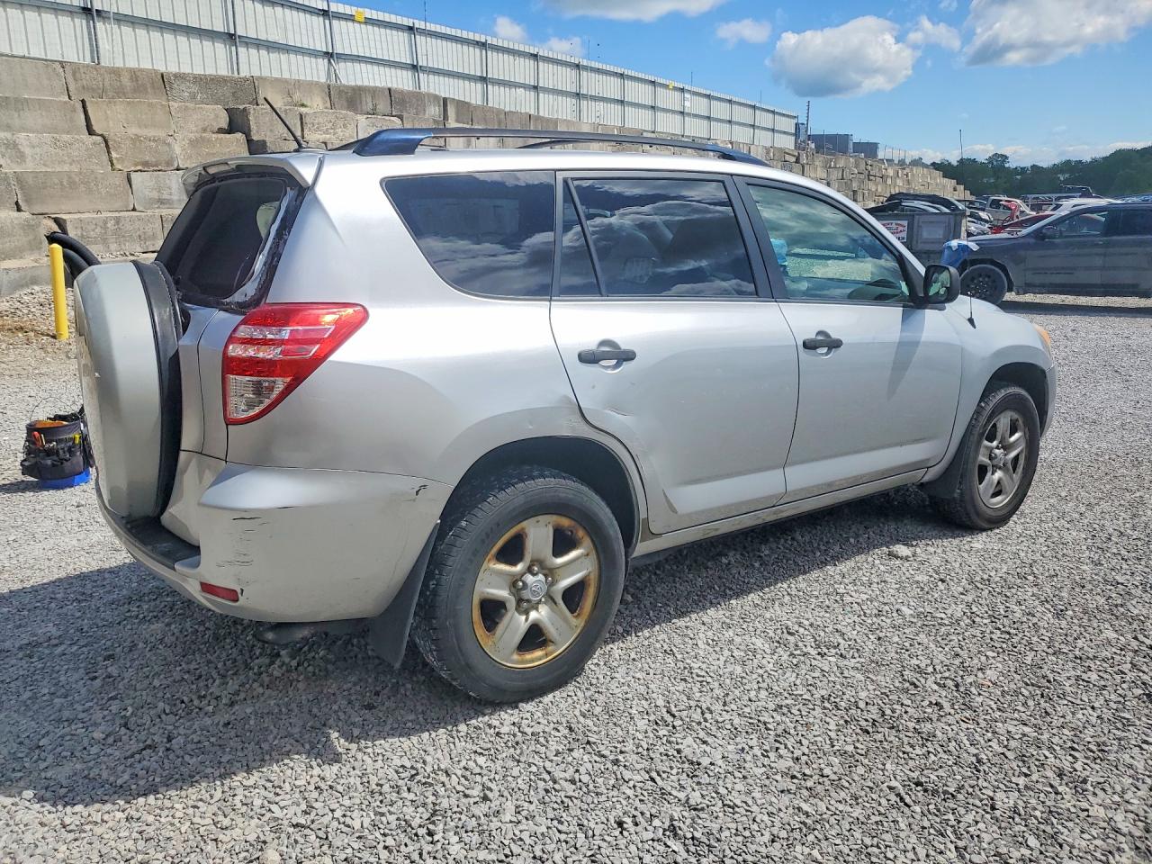 2011 TOYOTA RAV4