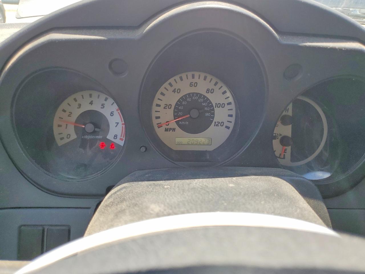 2004 NISSAN FRONTIER
