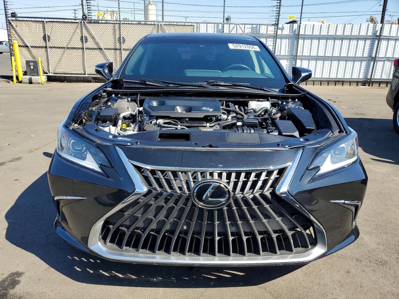 2022 LEXUS ES300