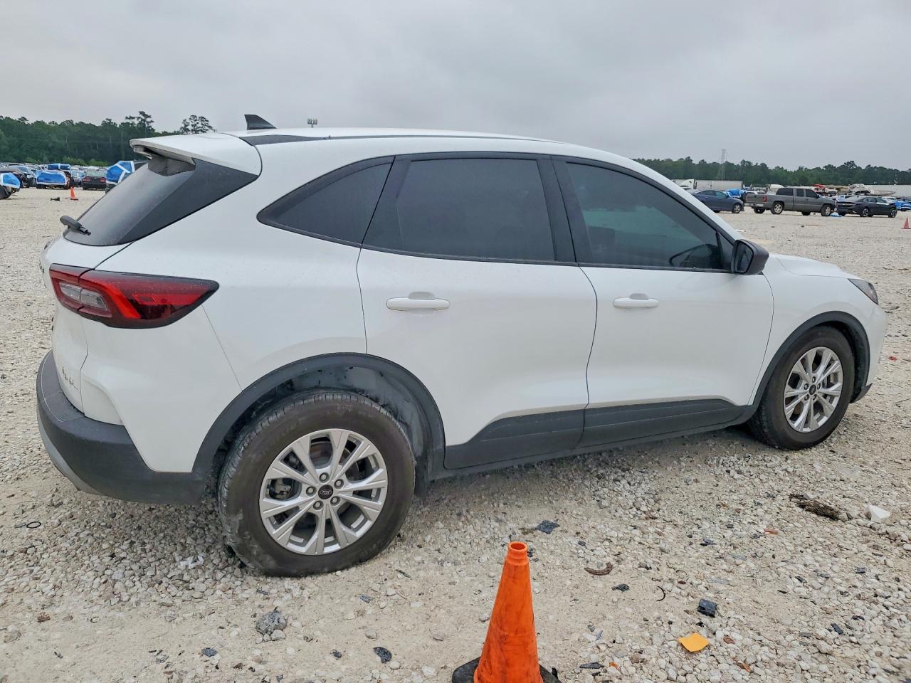 2025 FORD ESCAPE