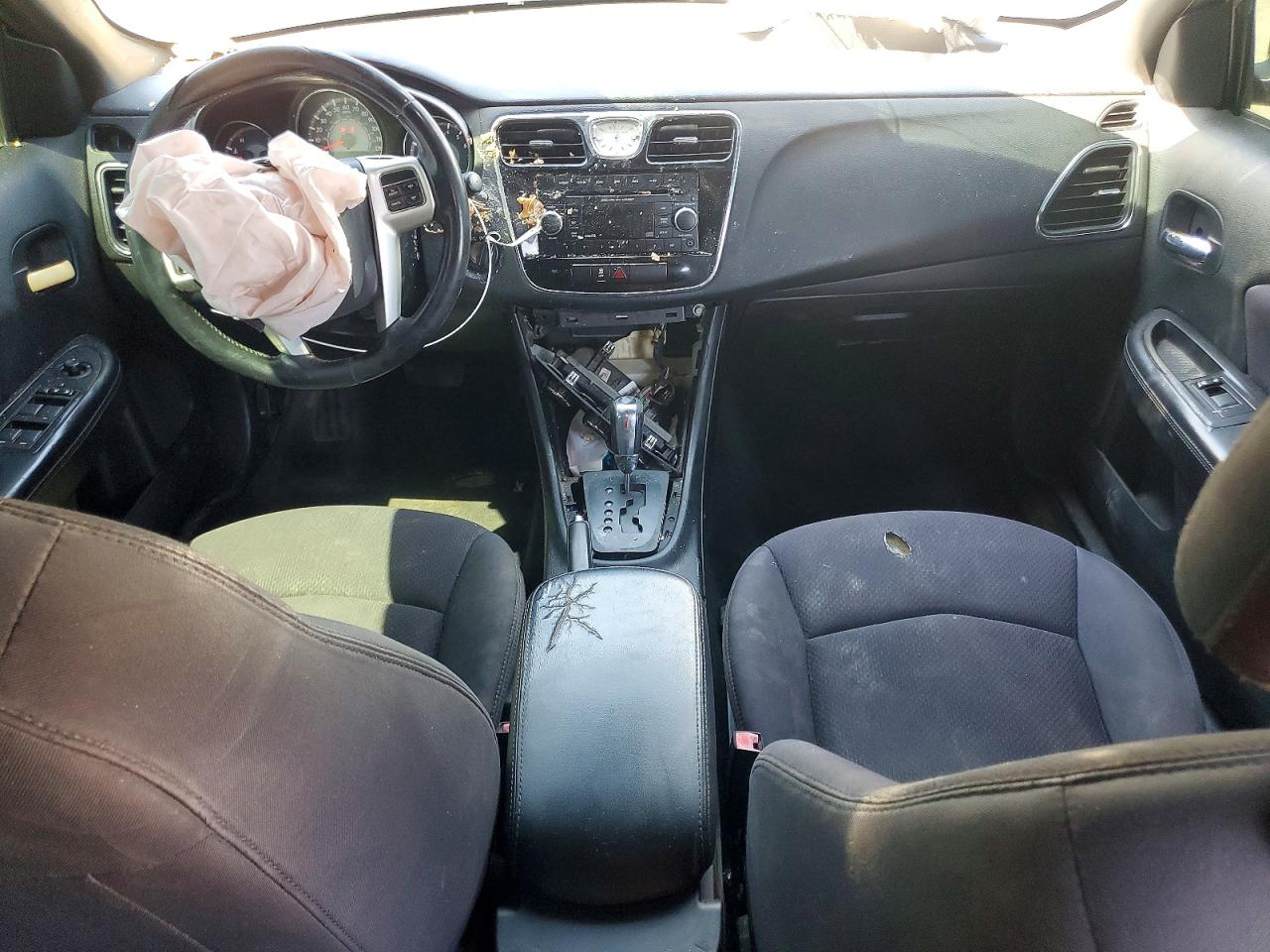 2012 CHRYSLER 200