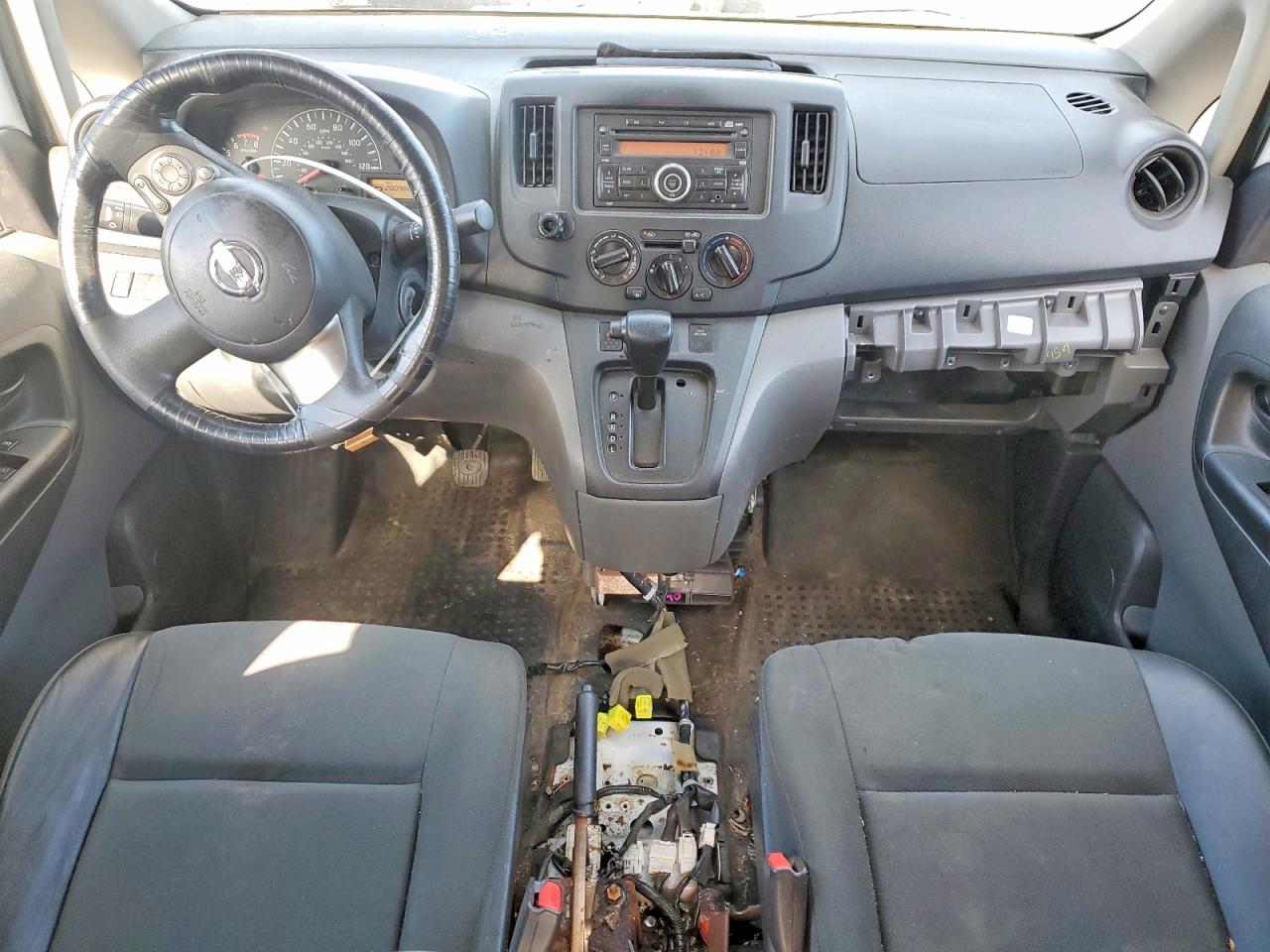 2015 NISSAN NV