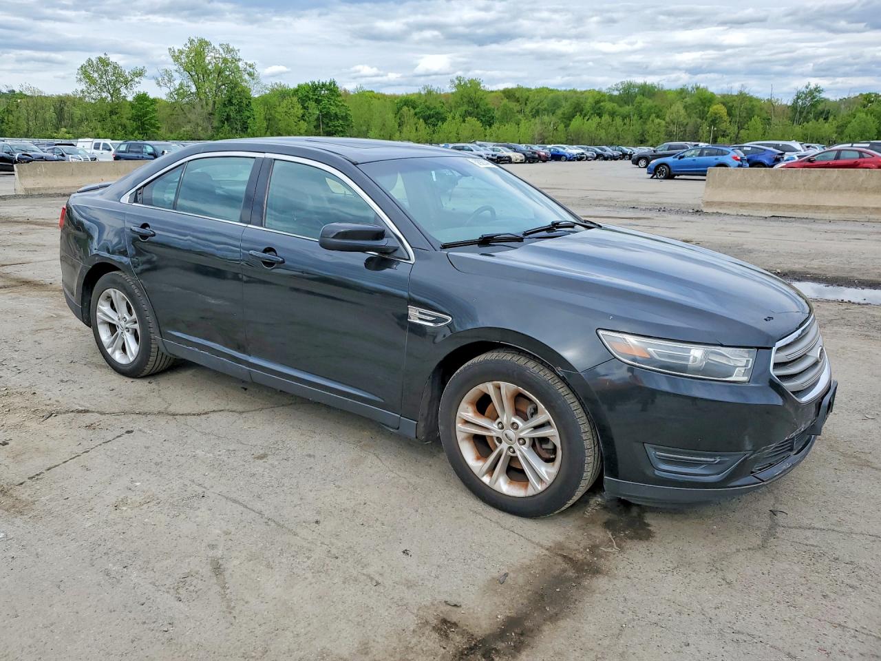 2015 FORD TAURUS